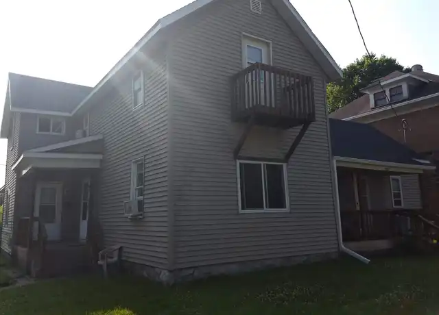 Property at 1727 Bellinger St, Eau Claire, WI, 54703, 1 bed, 1 bath, [object Object]