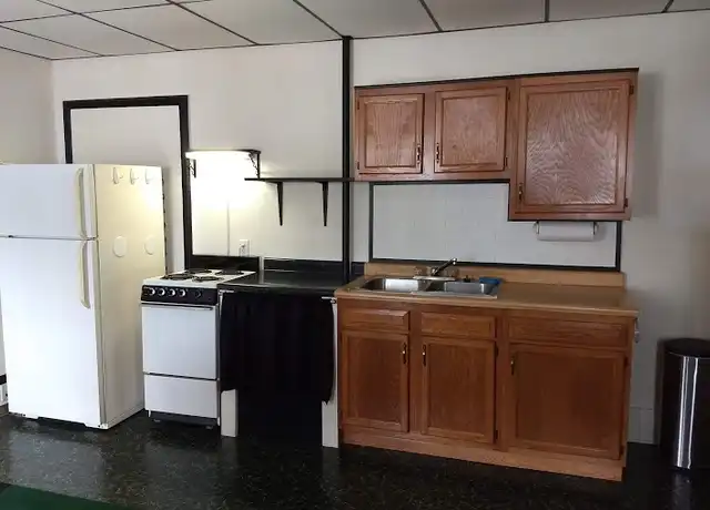 Property at 1727 Bellinger St, Eau Claire, WI, 54703, 1 bed, 1 bath, [object Object]