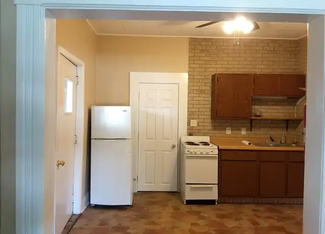Property at 1727 Bellinger St, Eau Claire, WI, 54703, 1 bed, 1 bath, [object Object]