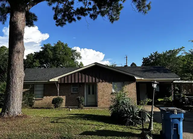 Property at 402 E Pine Ave Unit 1, Malakoff, TX, 75148, 3 beds, 1.5 baths, [object Object]