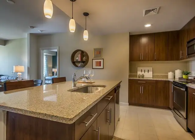 Photo of 10 Overlook Ridge Dr, Malden, MA 02148