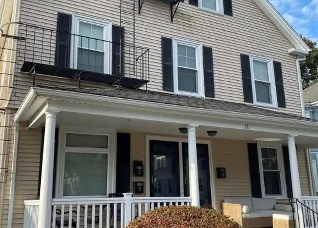 Property at 11 Brooks Ave Unit 3, Newport, RI, 02840, 2 beds, 1 bath, [object Object]