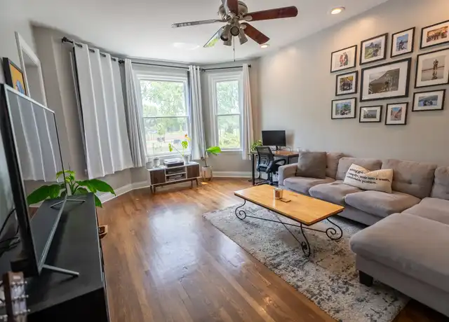 Property at 3850 W Diversey Ave Unit 2, Chicago, IL, 60647, 3 beds, 1 bath, [object Object]
