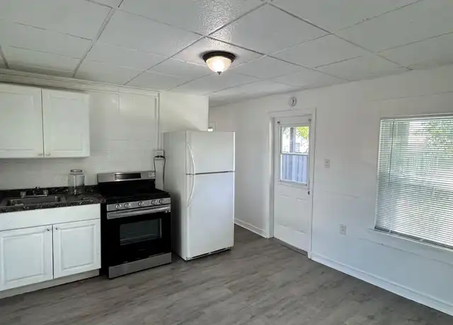 Property at 25 SW 10th St Unit 8, Dania Beach, FL, 33004, 0 beds, 1 bath, [object Object]