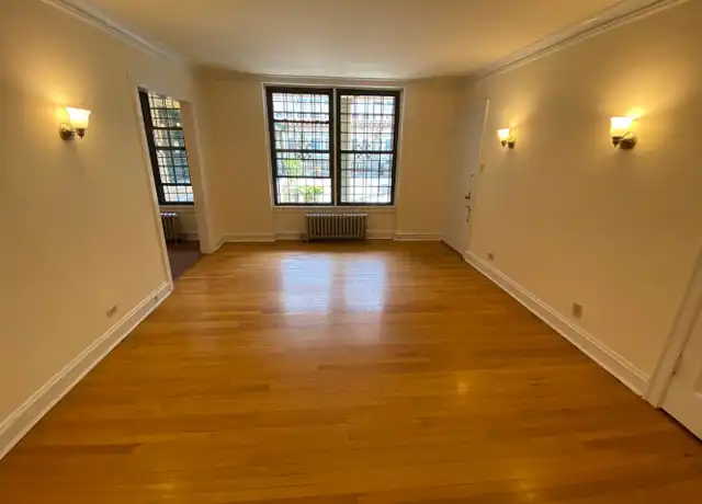 Property at 904 Hinman Ave Unit 904 3C, Evanston, IL, 60202, 1 bed, 1 bath, [object Object]