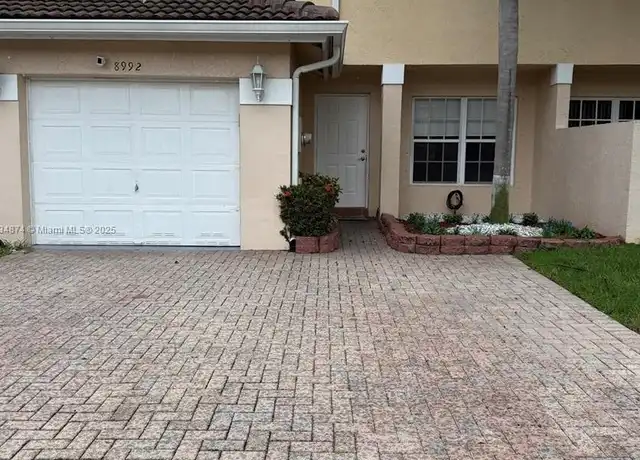 Property at 8992 NW 53rd St Unit 8922, Sunrise, FL, 33351, 4 beds, 2.5 baths, [object Object]