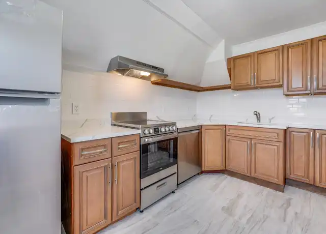 Property at 304 Fulton Ave #3, Jersey City, NJ, 07305, 1 bed, 1 bath, [object Object]