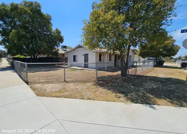 Property at 261 N O St, Tulare, CA, 93274, 2 beds, 1.5 baths, [object Object]