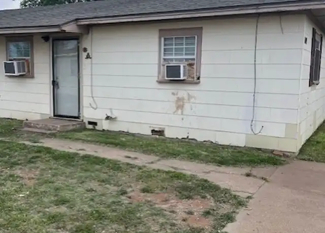 Property at 1109 45th St Unit 1109 45th A, Lubbock, TX, 79412, 2 beds, 1 bath, [object Object]