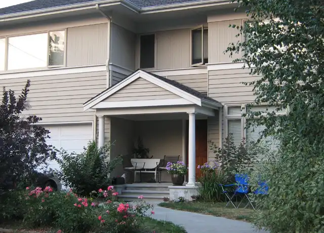 Property at 9542 46th Ave NE, Seattle, WA, 98115, 1 bed, 1.5 baths, [object Object]
