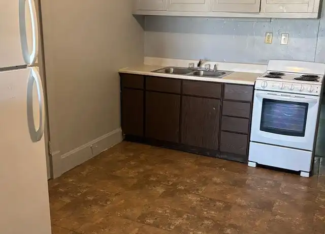 Property at 6509 24th Ave Unit 4, Kenosha, WI, 53143, 1 bed, 1 bath, [object Object]