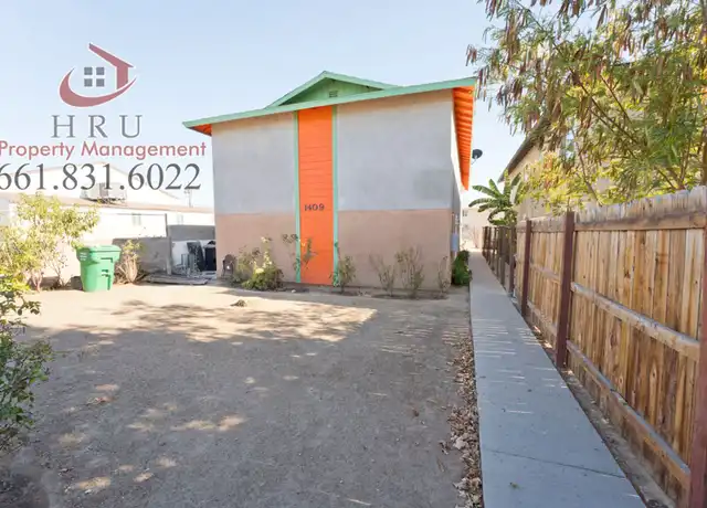 Property at 1409 Lincoln St Unit D, Bakersfield, CA, 93305, 2 beds, 1 bath, [object Object]