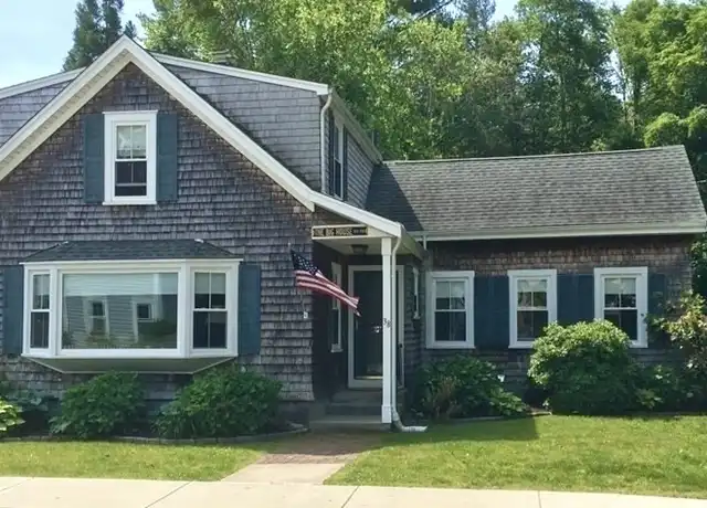 Property at 38 South St, Marion, MA, 02738, 3 beds, 1.5 baths, [object Object]