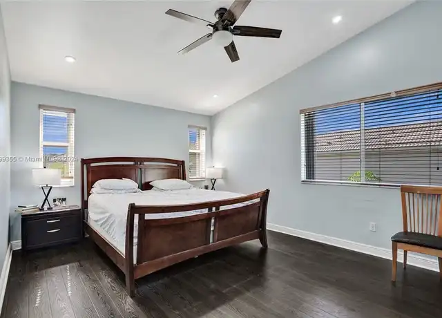 Property at 466 SW 191st Ter, Pembroke Pines, FL, 33029, 0 beds, 7 baths, [object Object]