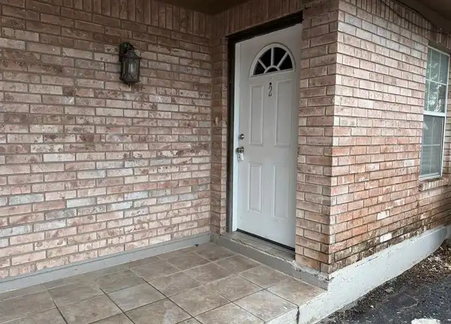 Property at 2963 Patzcuaro Dr Unit 2, Eagle Pass, TX, 78852, 2 beds, 1 bath, [object Object]
