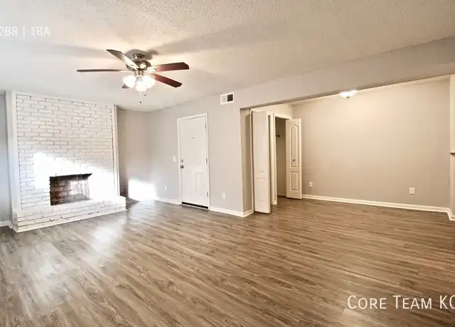 Property at 3618 Warwick Blvd Unit 3626-1, Kansas City, MO, 64111, 2 beds, 1 bath, [object Object]
