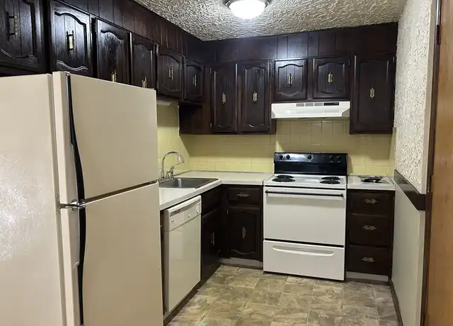 Property at 75 Winthrop St Unit 24, Everett, MA, 02149, 1 bed, 1 bath, [object Object]