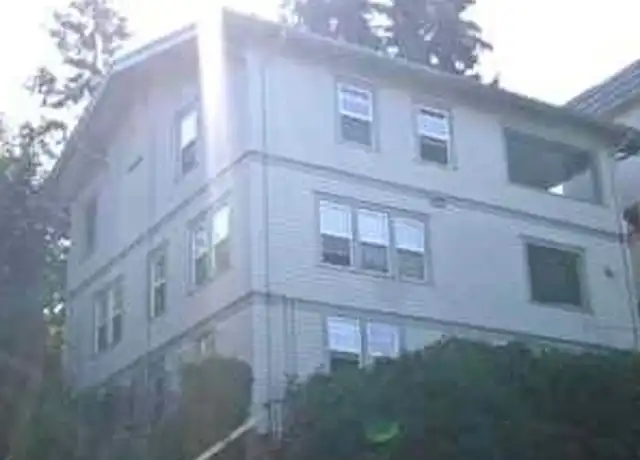 Property at 709 N Forest St Unit 2, Bellingham, WA, 98225, 3 beds, 1 bath, [object Object]