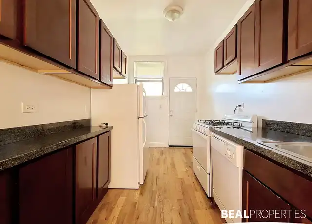 Property at 813-31 West Waveland - 813 W Waveland Ave, Chicago, IL, 60613, 1 bed, 1 bath, [object Object]