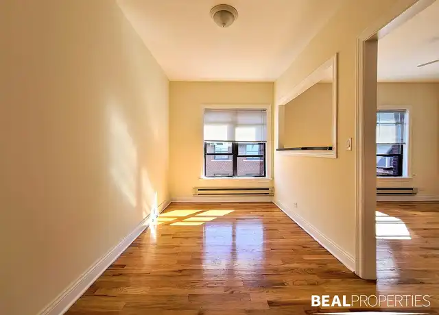 Property at 813-31 West Waveland - 813 W Waveland Ave, Chicago, IL, 60613, 1-3 bed, 1-2 bath, [object Object]