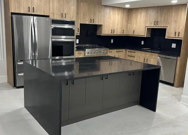 Property at 3501 W Ox Rd, Fairfax, VA, 22033, 2 beds, 1.5 baths, [object Object]