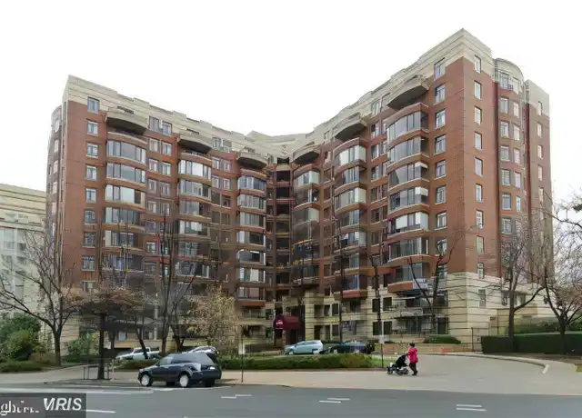 Property at 2400 Clarendon Blvd #16, Arlington, VA, 22201, 1 bed, 1.5 baths, [object Object]