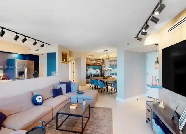Property at 1000 E Island Blvd #2903, Aventura, FL, 33160, 3 beds, 3 baths, [object Object]