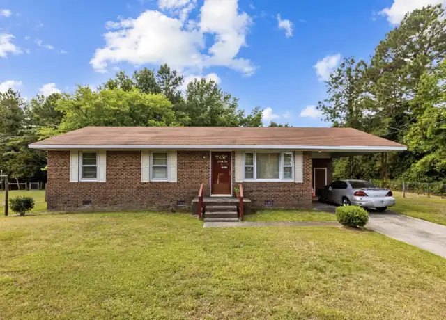 Property at 5611 Stantonsburg Rd, Farmville, NC, 27828, 3 beds, 1 bath, [object Object]