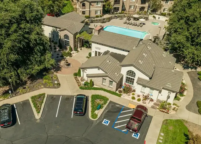 Photo of 9589 Four Winds Dr, Elk Grove, CA 95758