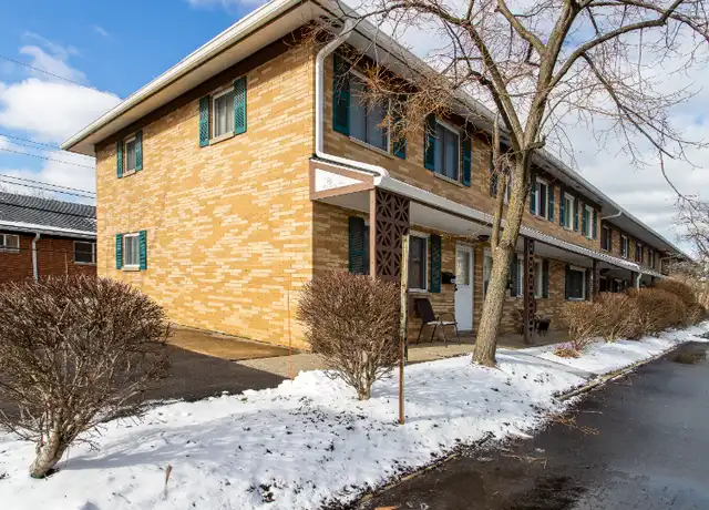 Property at 1582 Lee Terrace Dr Unit B10, Wickliffe, OH, 44092, 3 beds, 1.5 baths, [object Object]