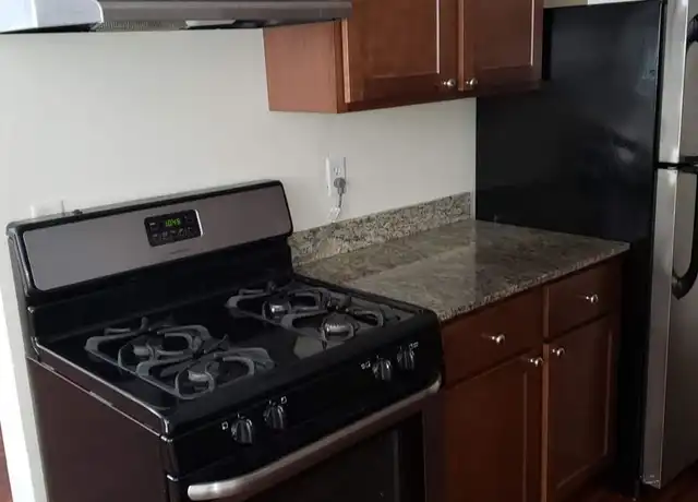 Property at 6409 Willow Ln Unit 3, Brooklyn Center, MN, 55430, 1 bed, 1 bath, [object Object]