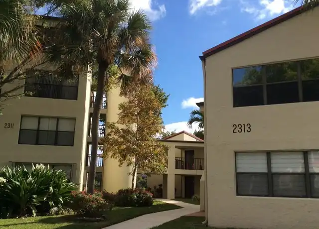Property at 2313 S Cypress Bend Dr Unit 122B, Pompano Beach, FL, 33069, 2 beds, 2 baths, [object Object]