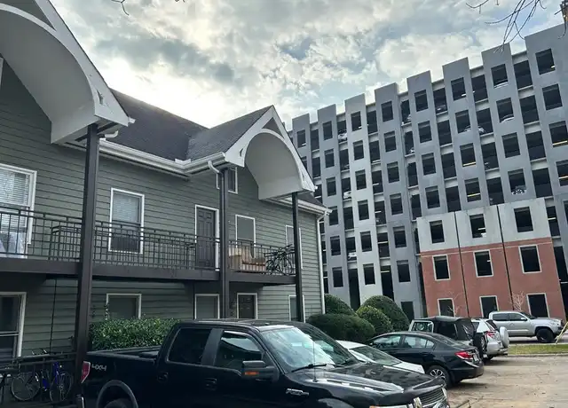 Property at 331 W Glenn Ave, Auburn, AL, 36830, 2 beds, 2 baths, [object Object]