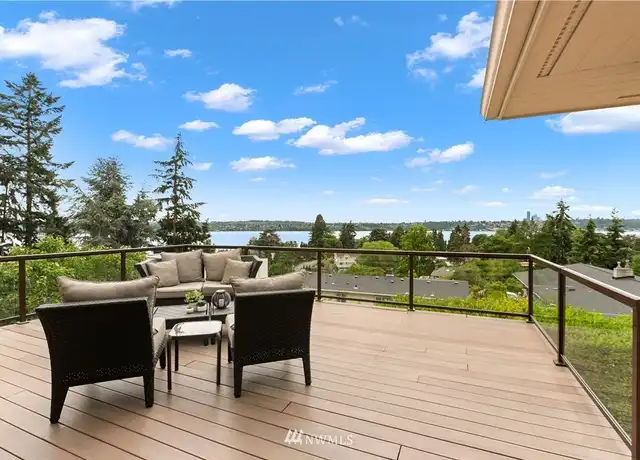 Property at 3065 68th Ave SE, Mercer Island, WA, 98040, 4 beds, 3.5 baths, [object Object]