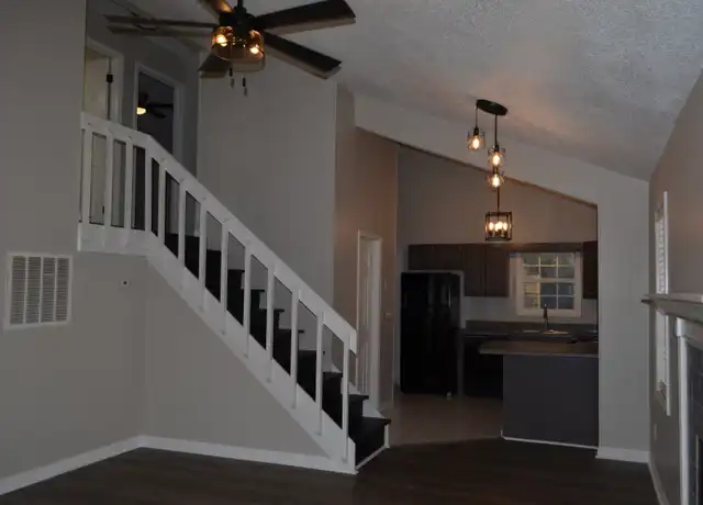 Property at 145 Viking Dr Unit 12, Calhoun, GA, 30701, 2 beds, 1.5 baths, [object Object]