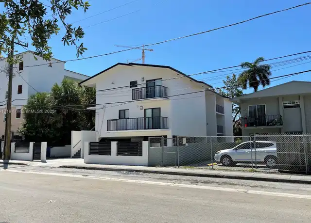 Property at 420 SW 2nd St #4, Miami, FL, 33130, 2 beds, 1.5 baths, [object Object]