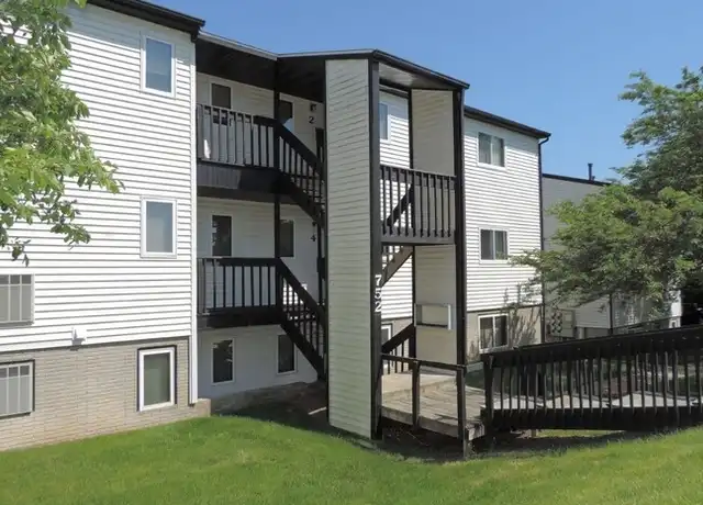 Property at 708 Westwinds Dr #3, Iowa City, IA, 52246, 2 beds, 1 bath, [object Object]