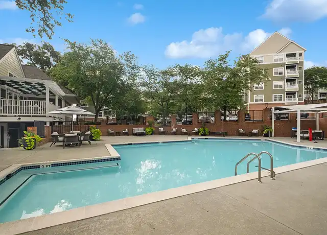 Property at Arbors on Duke - 5250 Duke St, Alexandria, VA, 22304, 1-2 bed, 1-2 bath, [object Object]