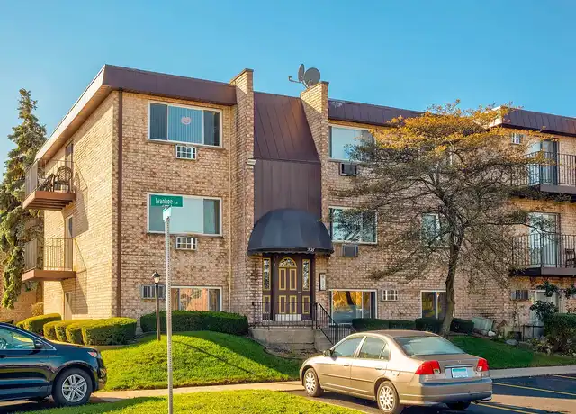Property at Apartments of Mt. Prospect - 1308 S Sir Galahad Ln, Mount Prospect, IL, 60056, 2 beds, 1 bath, [object Object]