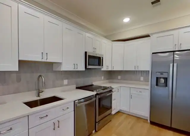 Property at 106 Warren St Unit 7, Boston, MA, 02135, 5 beds, 3 baths, [object Object]