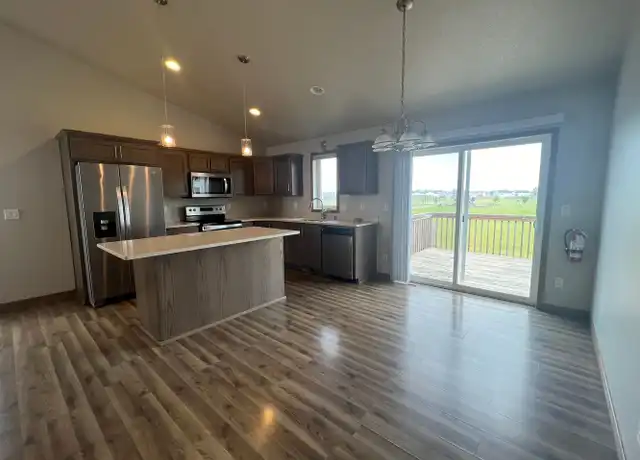 Property at 3112 38th Ave S, Moorhead, MN, 56560, 4 beds, 3 baths, [object Object]