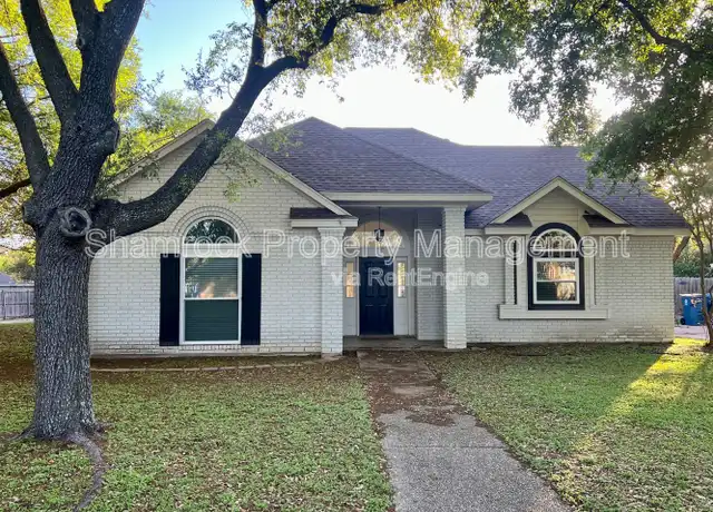 Property at 208 Bonham Dr, Hewitt, TX, 76643, 3 beds, 2 baths, [object Object]