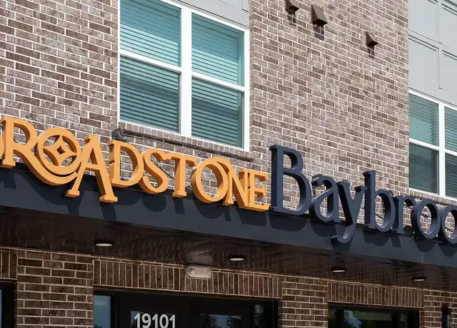 Property at Broadstone Baybrook - 19101 Town Ridge Ln, Webster, TX, 77598, 1-2 bed, 1-2 bath, [object Object]