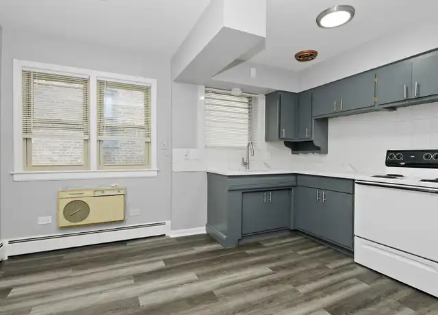 Property at 10511 S Hale Ave Unit 3A, Chicago, IL, 60643, 2 beds, 1 bath, [object Object]