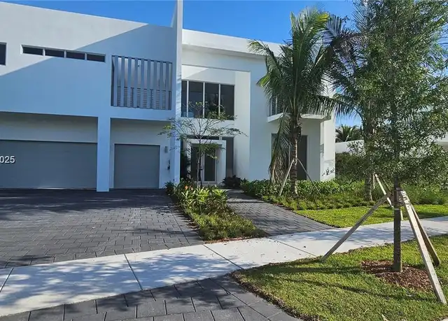 Property at 16644 Botaniko Dr N Unit 16644, Weston, FL, 33326, 5 beds, 5.5 baths, [object Object]