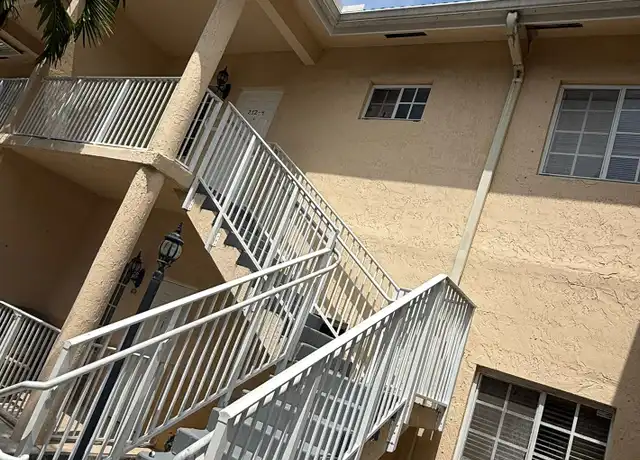 Property at 6972 NW 179th St Unit 212-4, Hialeah, FL, 33015, 3 beds, 2 baths, [object Object]