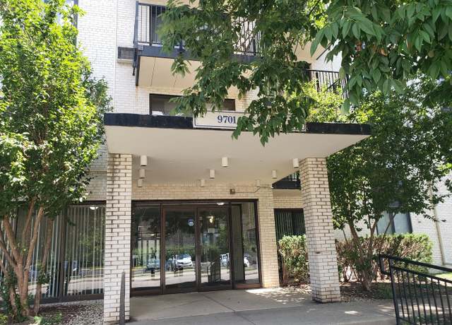 Photo of 9701 N Dee Rd Unit 6H, Niles, IL 60714
