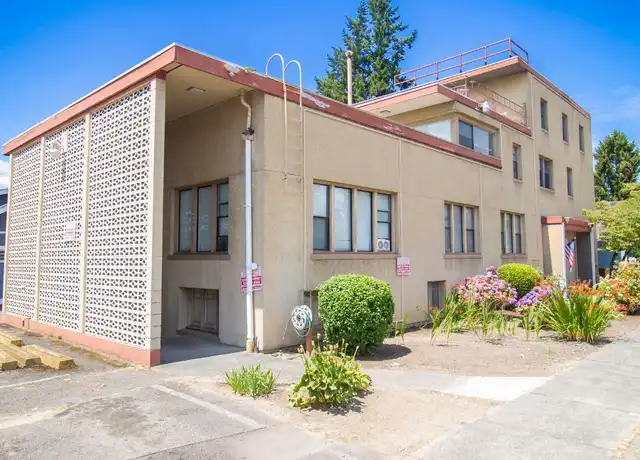 Property at 901 W Main Unit D, Puyallup, WA, 98371, 1 bed, 1 bath, [object Object]
