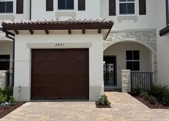 Property at 2825 SE 25th Ave, Homestead, FL, 33035, 3 beds, 3.5 baths, [object Object]