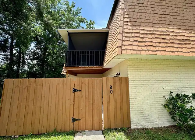 Property at 90 Moonstone Ct, Port Orange, FL, 32129, 2 beds, 2 baths, [object Object]